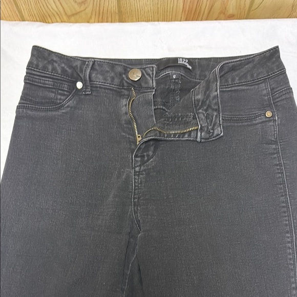 1822 Denim Junior’s Black Jeans - Picture 1 of 5